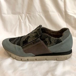 OTBT sneakers